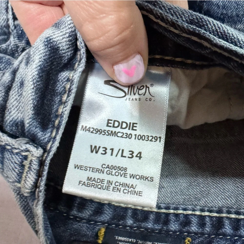 Silver Jeans Eddie light wash jeans Size 31x34